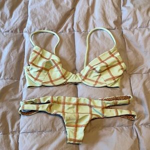 Medium Acacia bathing suit